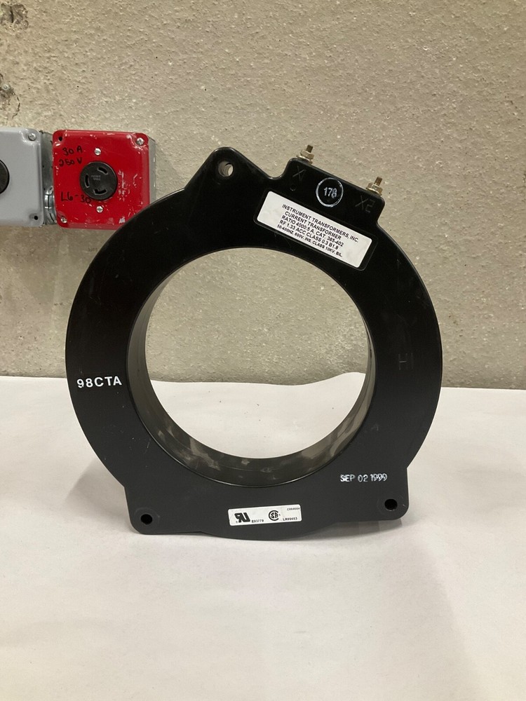 Instrument Transformers Current Transformer 365-402 Ratio 4000:5A