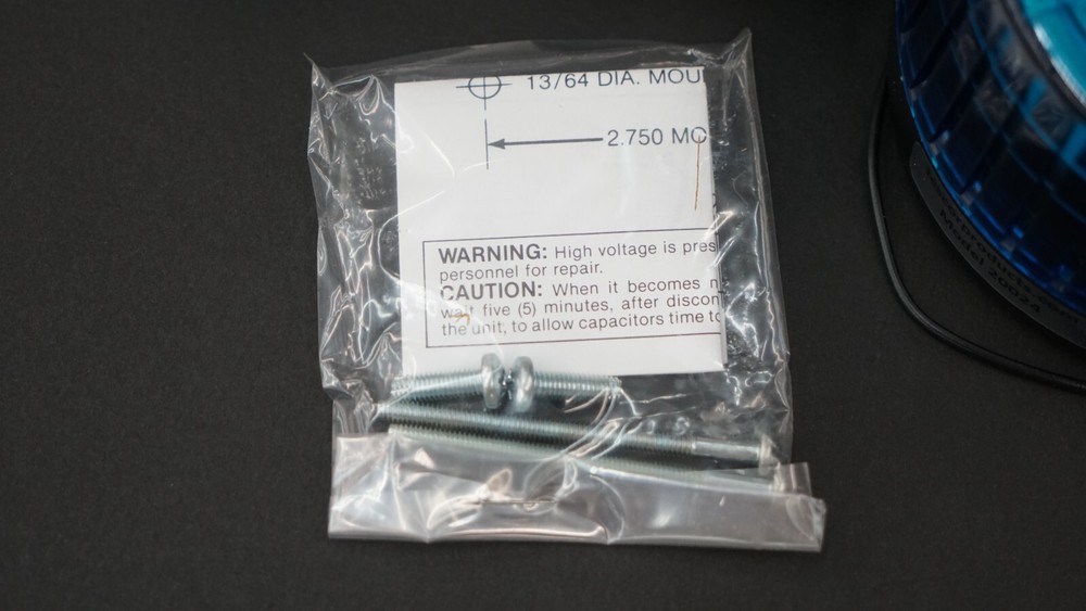 TESCOR 20024-009 SAFTI-Strobe Low Profile 24VDC, Blue