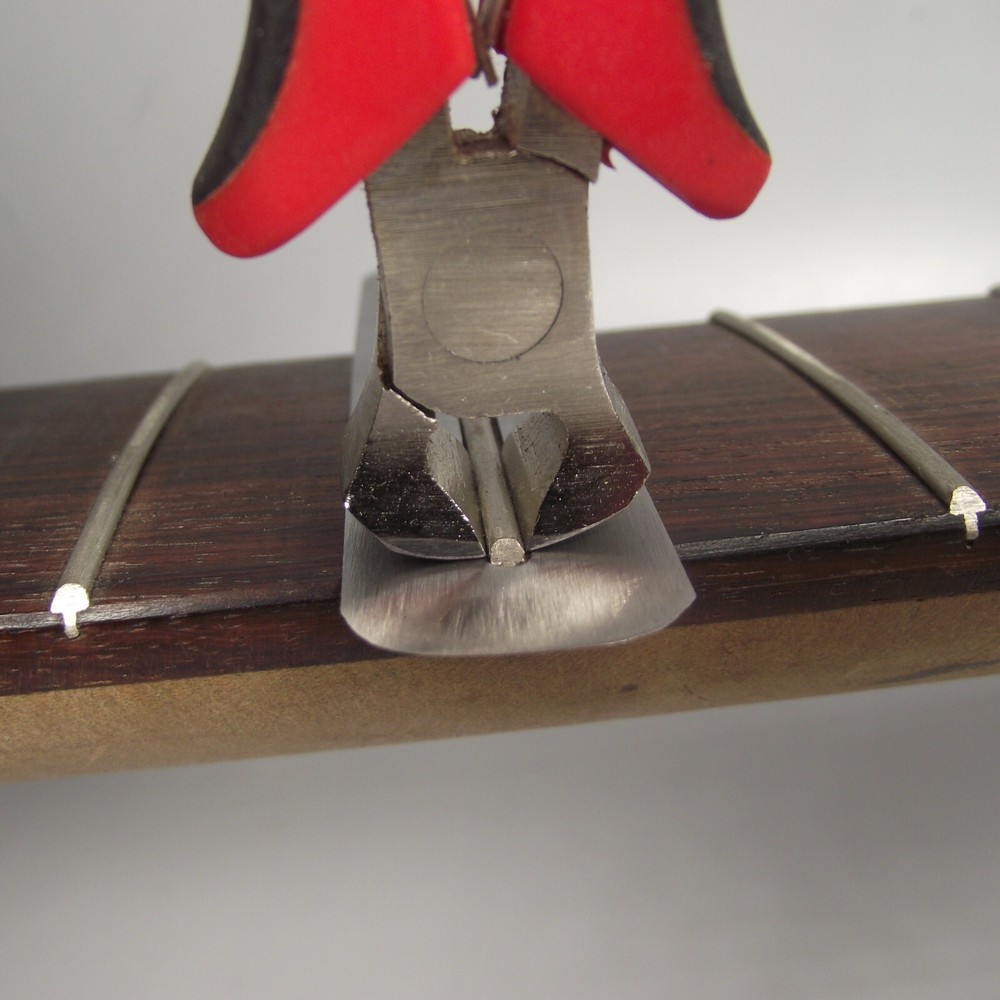 Fret Replacement Kit with Soft Grip Handles. Pullers, Cutters, Mallet & Strip.