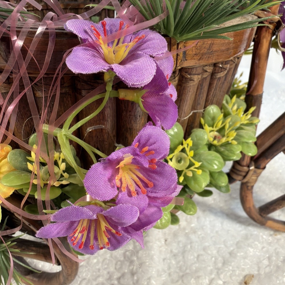 Wooden Decorative Bycle With Easter Bucket