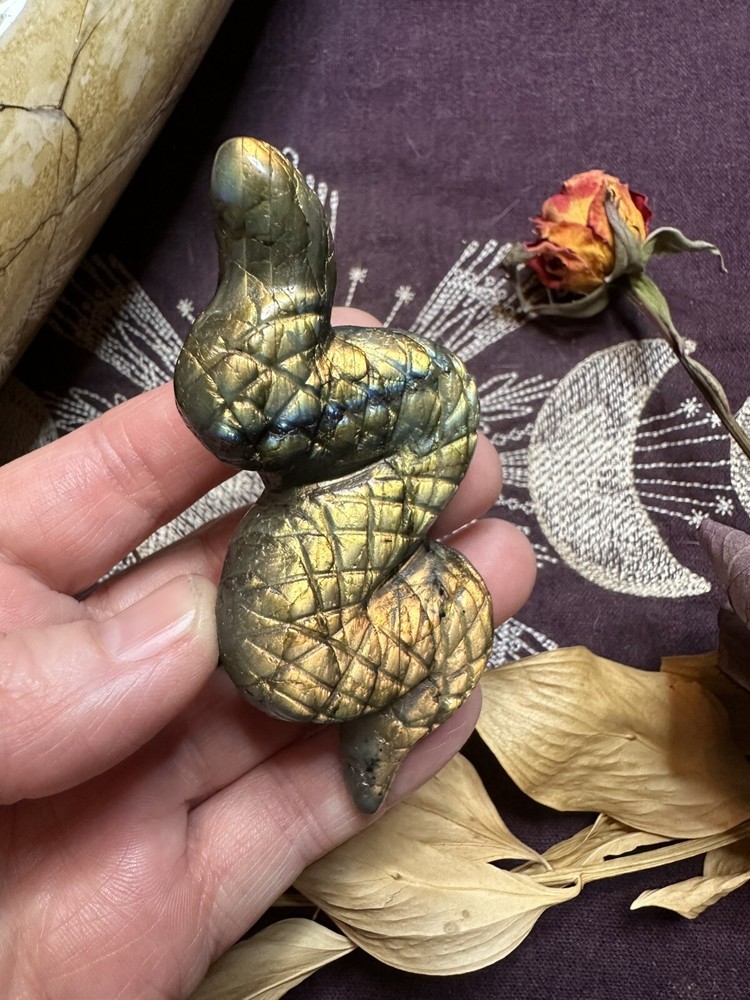 Labradorite Snake Carving, Natural Crystal