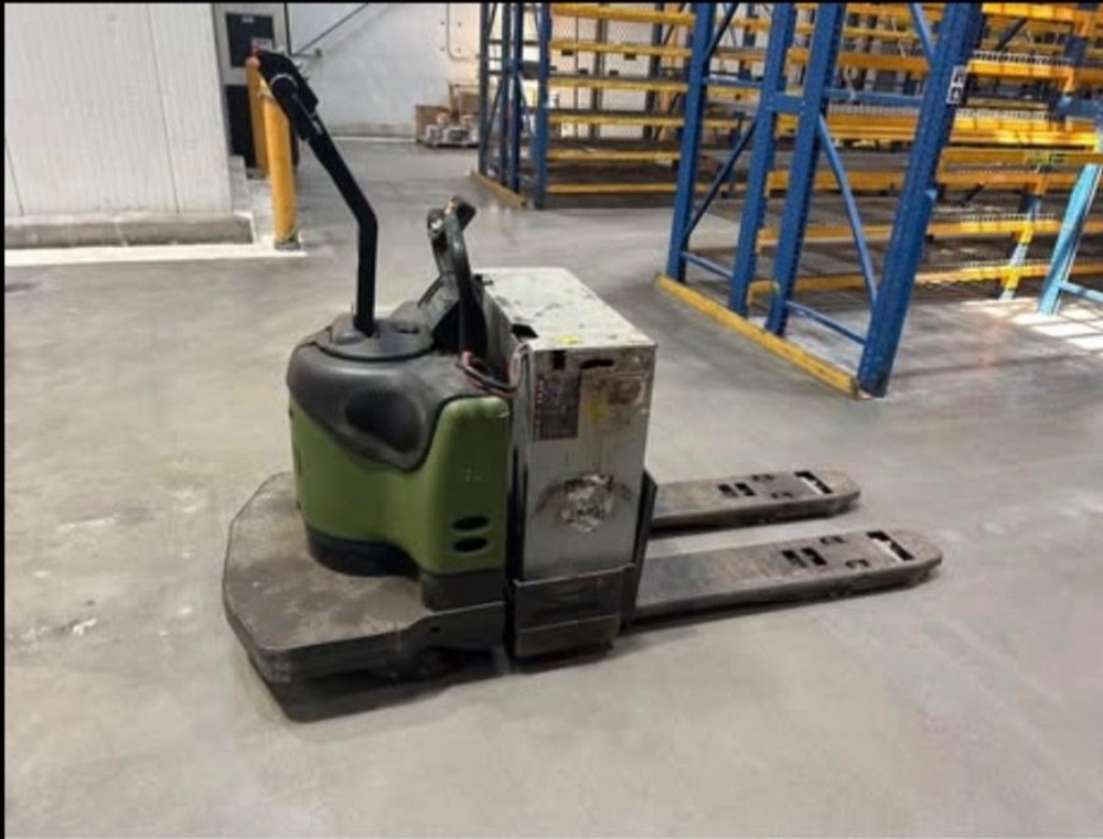 Crown electric pallet jack
