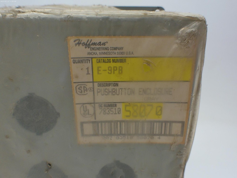 HOFFMAN E-9PB PUSHBUTTON ENCLOSURE (AS PICTURED) NSMP