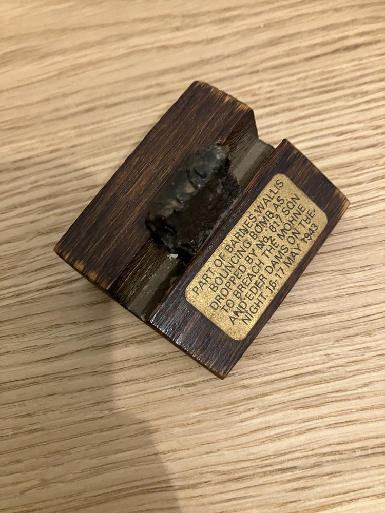 BARNES WALLIS BOUNCING BOMB ORIGINAL FRAGMENT 384/617