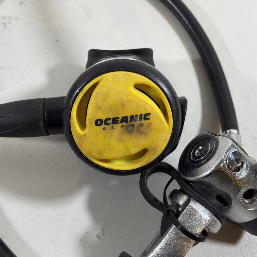Oceanic Regulator With Alpha 7 Octopus