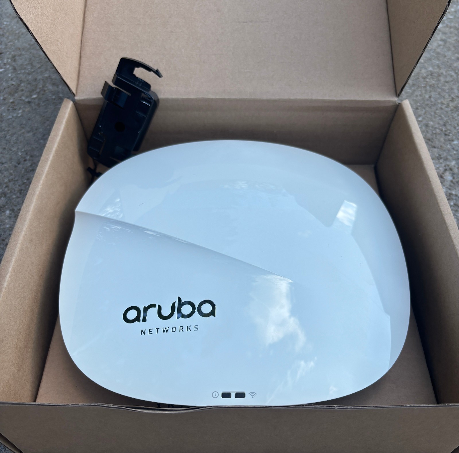 Aruba AP-325 APIN0325 PoE 802.11ac Dual Band Wireless Access Point