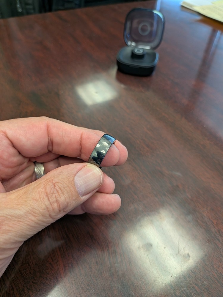 Circular Ring 2 - Obsidian Black - Size 11 - Smart Ring