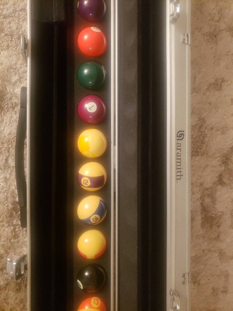 Aramith Pool Cue Case With Balls