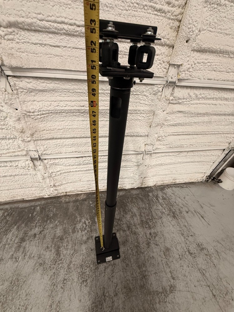 Chief CMA330 8 x 8" Offset Ceiling Plate w/ 6'-8' Pole & Bracket/Mount CMS0406