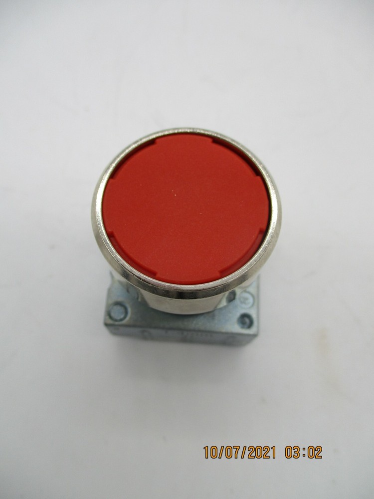 New DC462803 Red Non-Illuminated Pushbutton