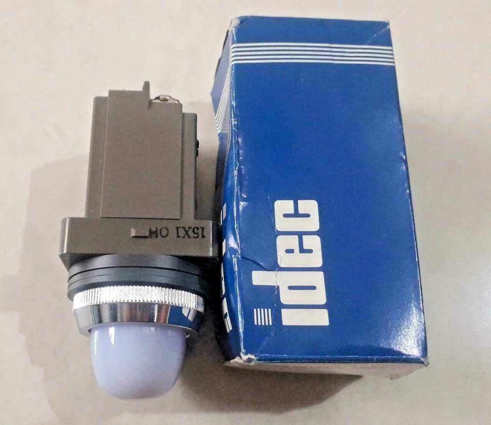 IDEC APN148-W Pilot Light 2Pcs NEW