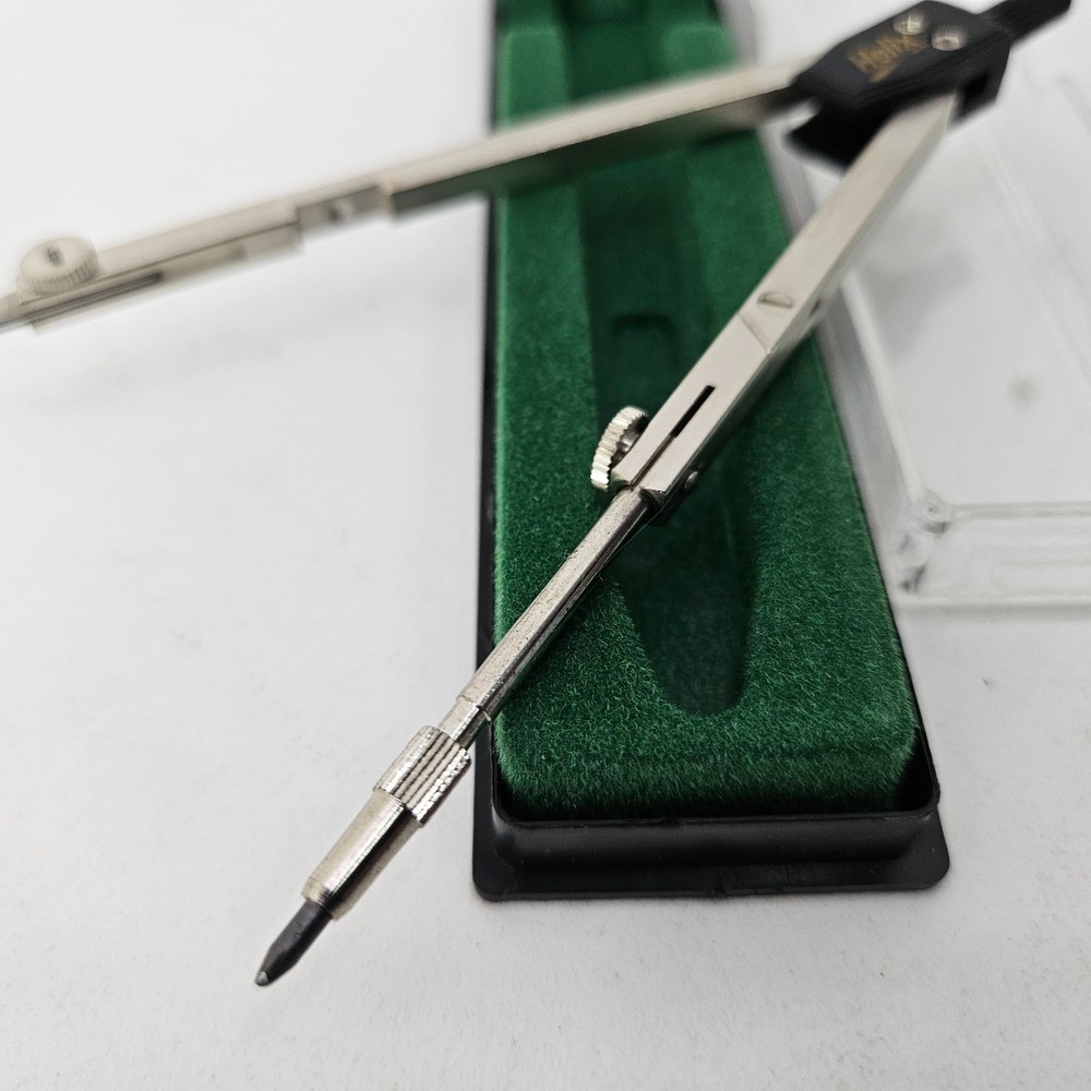 Vintage Helix Drawing precision Compass with case Excellent condition!