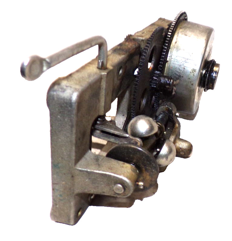 DISC CYLINDER PHONOGRAPH SINGLE SPRING MOTOR AND CRANK