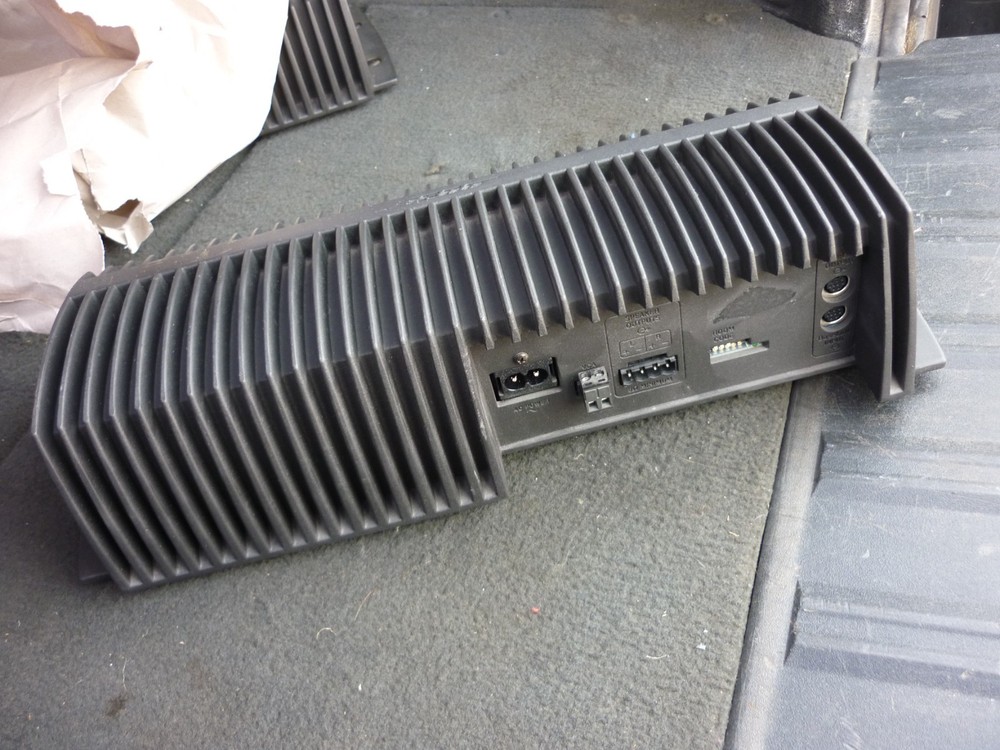 x4 Bose Lifestyle SA2 Power Amplifiers *UNTESTED*