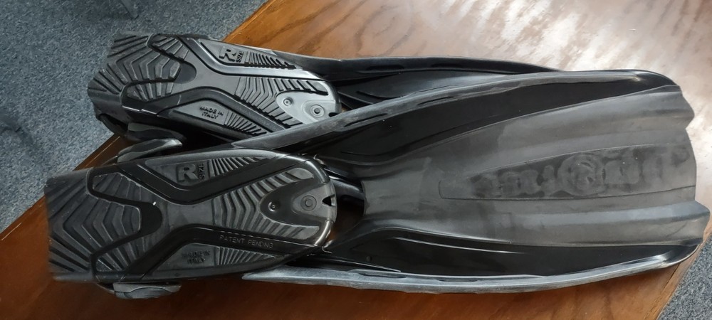 Aqualung Phazer Black Scuba/ Snorkel Fin -Size Regular