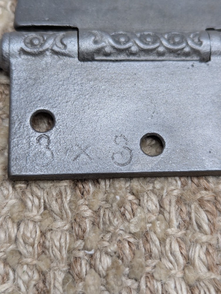 3" x 3" Antique Decorative Cast Iron Steeple Tip Hinge