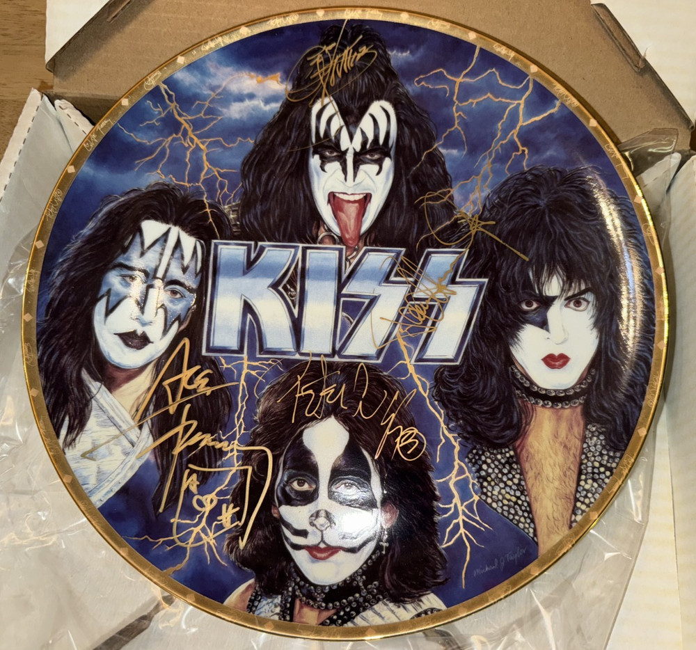 KISS ORIGINAL MEMBERS (PAUL, GENE, PETER, ACE) 1997 GARTLAN SIGNED PLATE A/P (B)