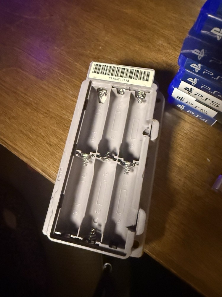 Gameboy Printer *Untested* , Missing Top Lid.