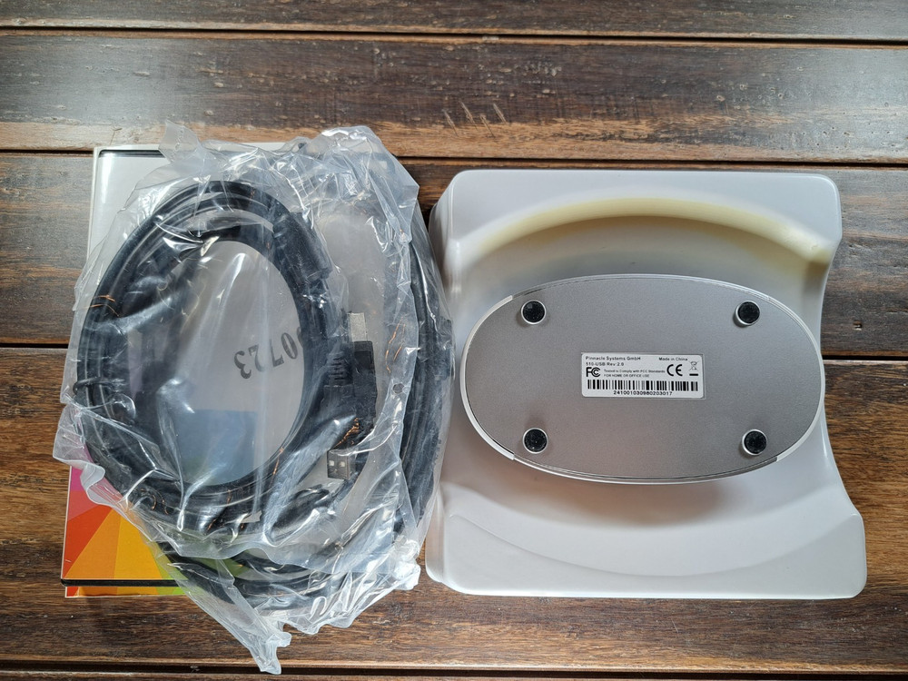 Pinnacle Studio MovieBox Plus USB Video Capture