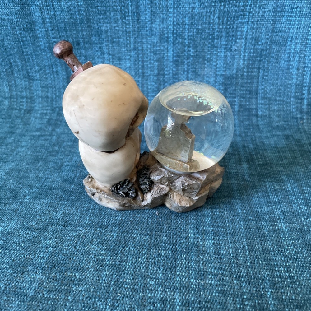 Halloween Figurine Confetti Globe-small