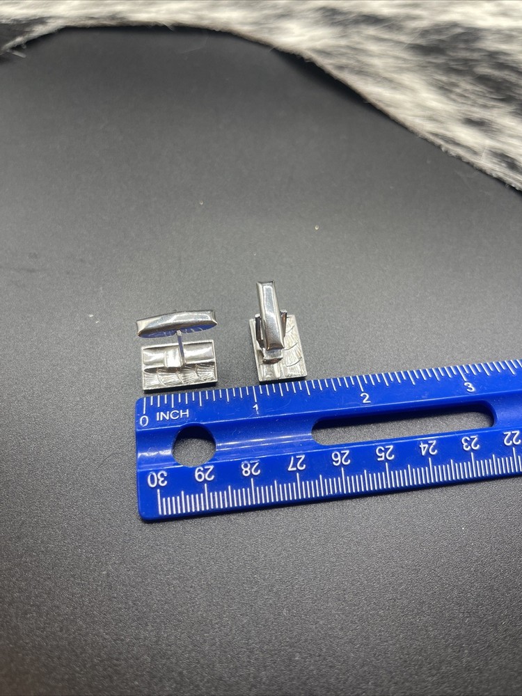 Stunning Silvertone Vintage Cuff Links #Q47