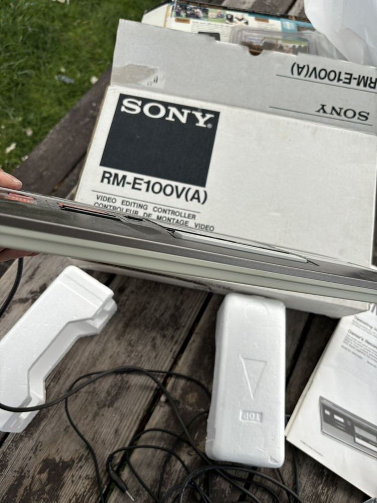 Sony RM-E100V (A) Video Editing Controller in original box