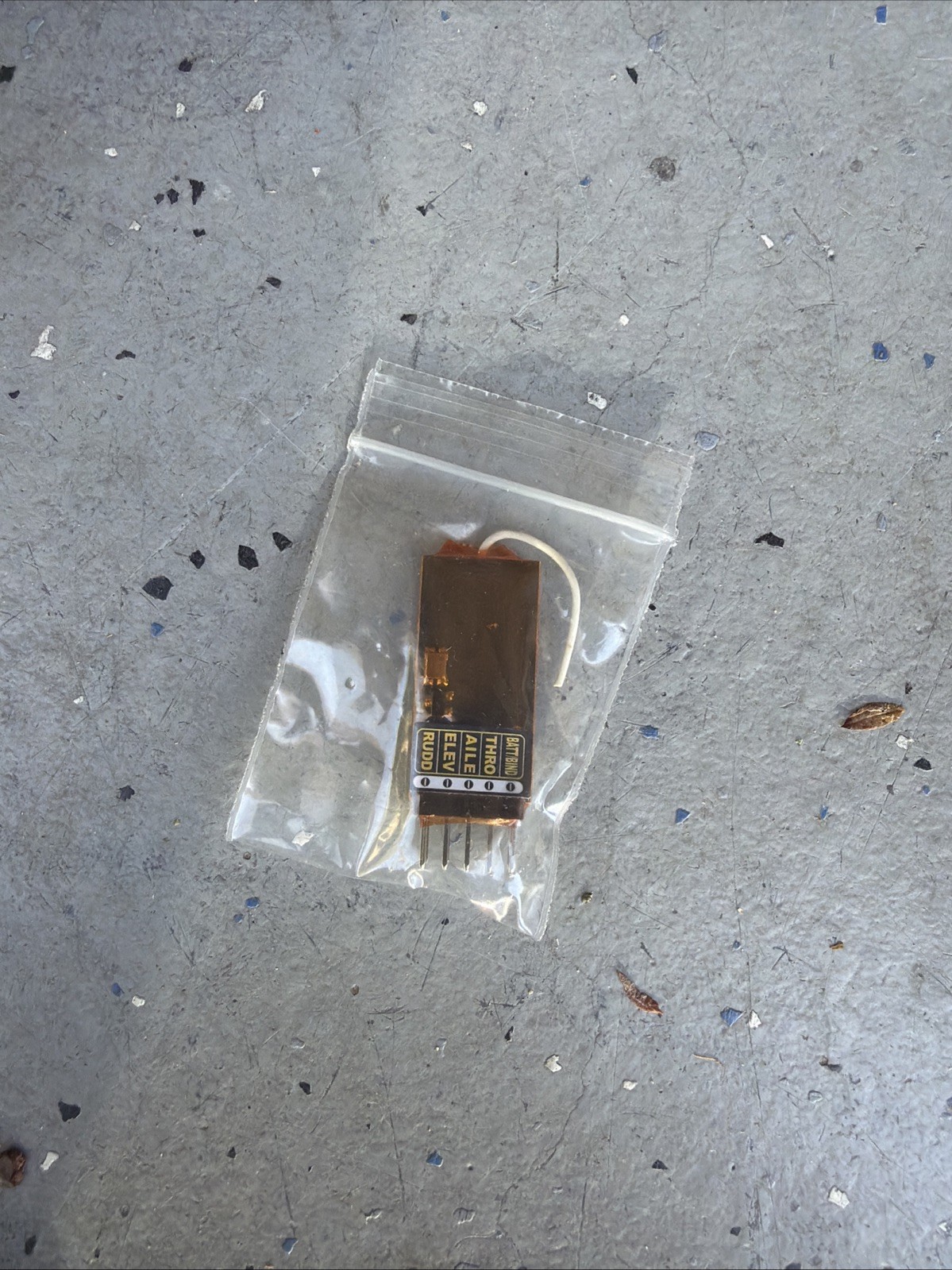 OrangeRx R410 Spektrum DSM2 Compatible 4Ch 2.4Ghz Receiver