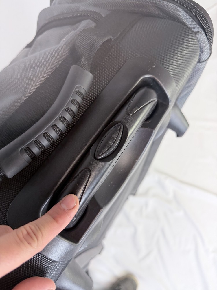 Genuine Bownet Commanders Catchers Bag (Black)