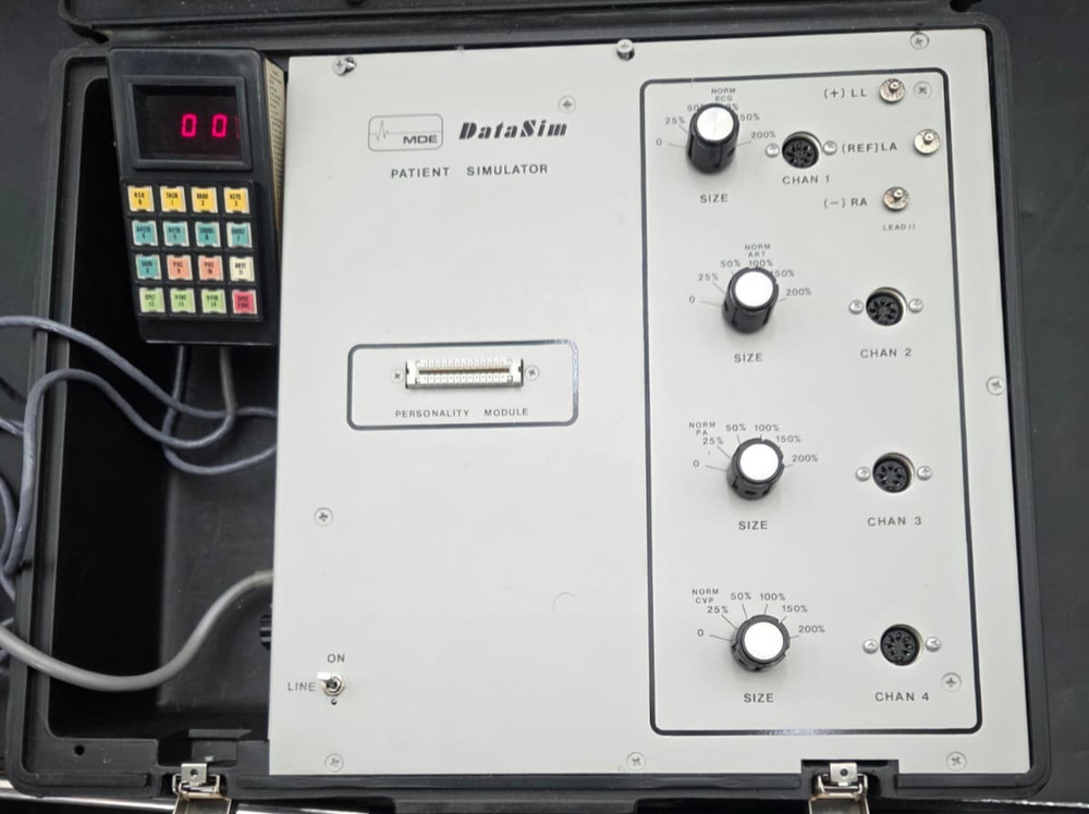 VINTAGE DATASIM 4000 PATIENT SIMULATOR