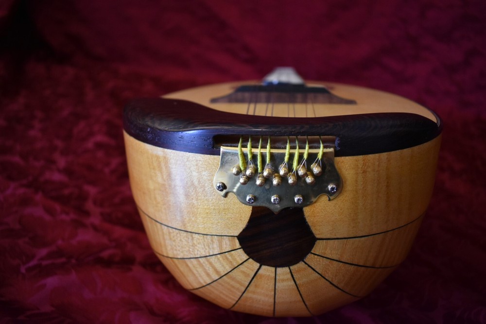 German style mandolin. UNIQUE! 德国风格的曼陀林。独特! 。