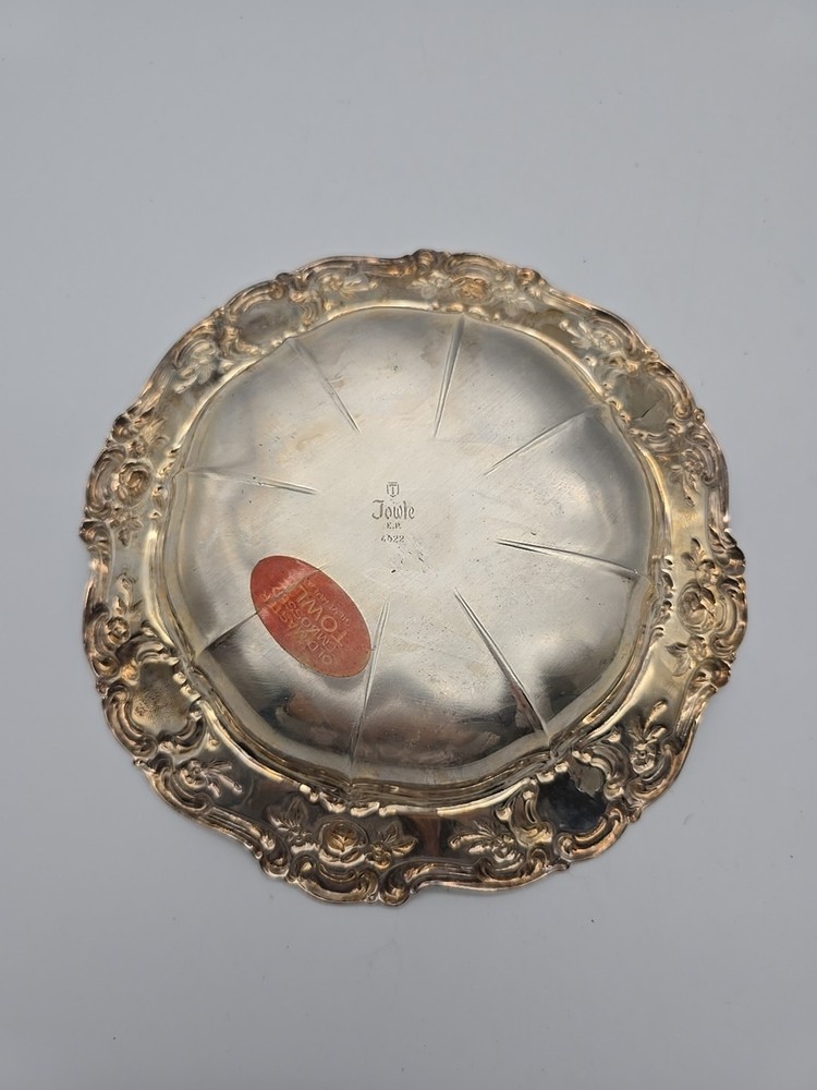 TOWLE - 4022 Brilliant Silver EP Electro Plated Rose Pattern Bowl 7.5" Diameter