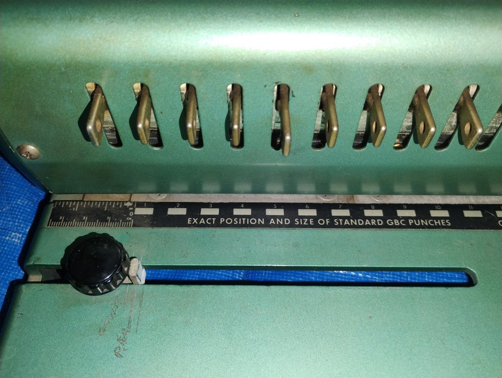 GBC Combo Binding Machine Model 202 -pb