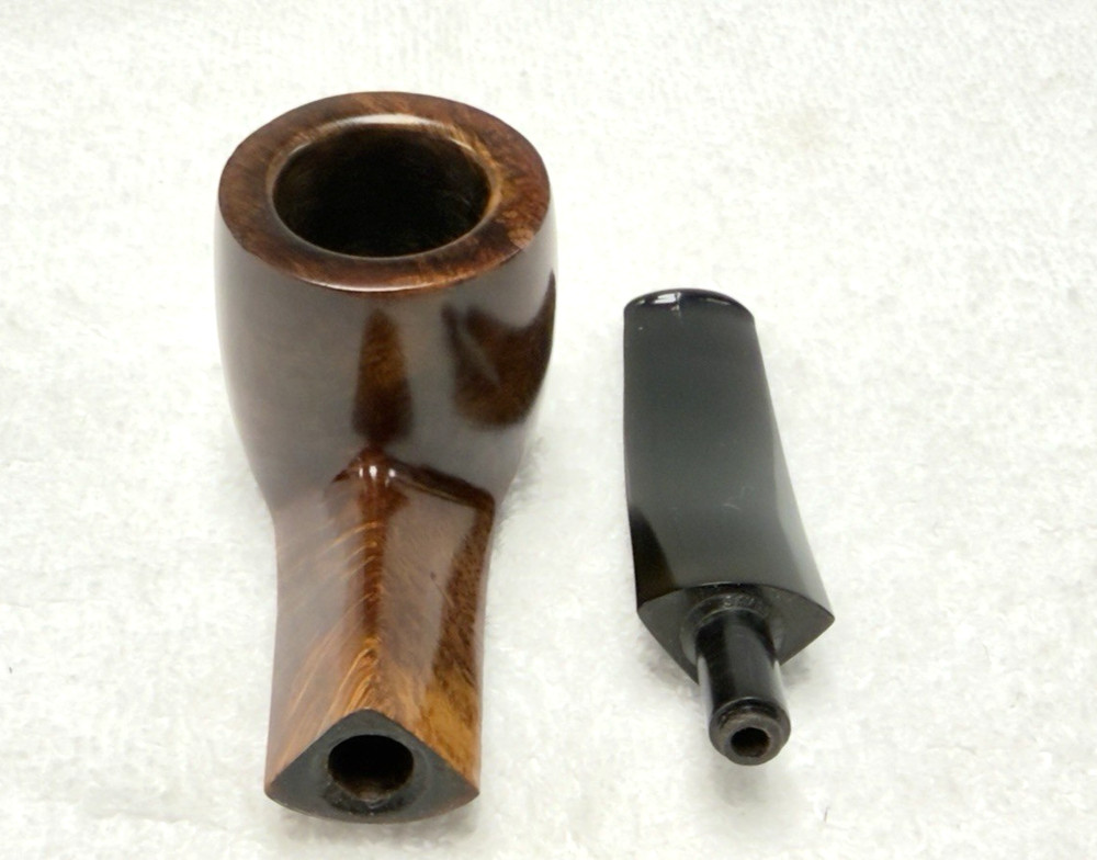 SAVINELLI 123 Smooth 1/8 Bent Pot w Triangular Shank