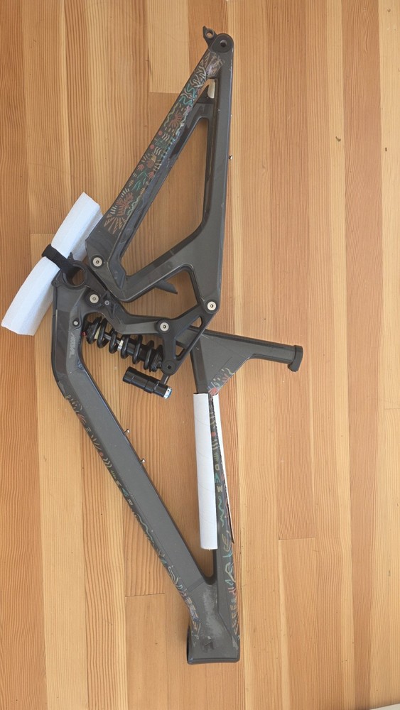 We Are One Arrival 152 Frameset