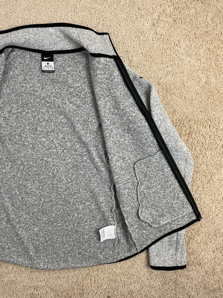 Nike Basic Jacket Mens Medium Full Zip Collared Therma Fit Swoosh Logo Gray