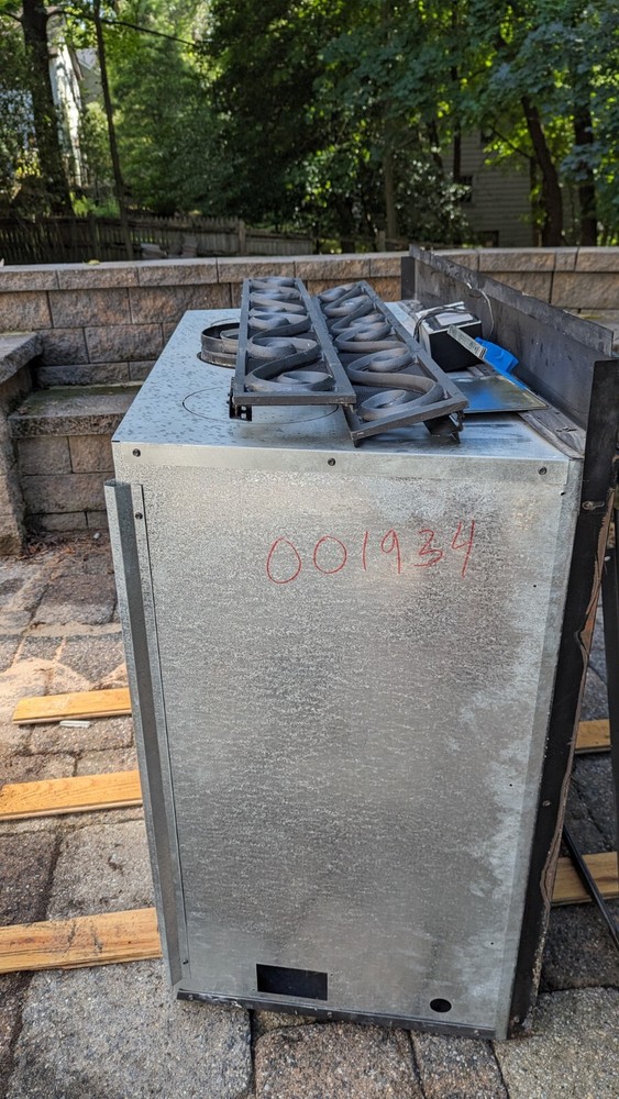 Gas fireplace insert