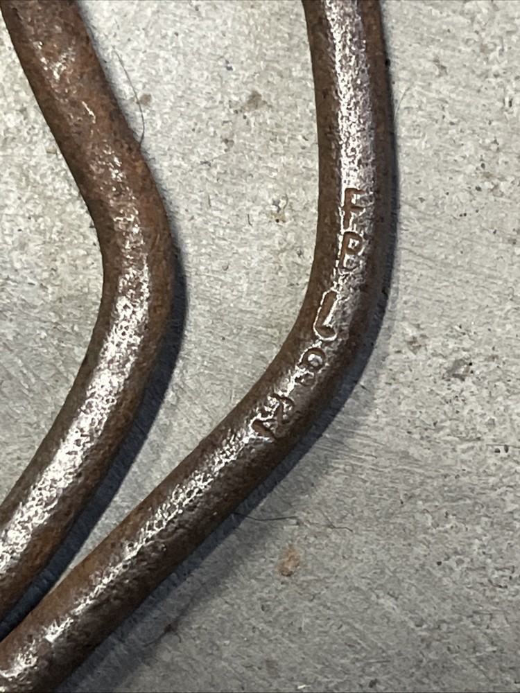 Dutton Twisted Sweet Iron . Dogbone
