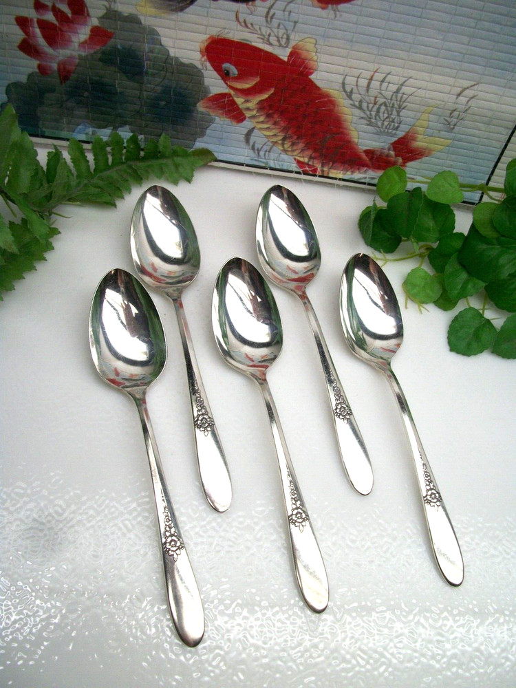5   Oneida Silver     FANTASY   Silverplate  6"  Teaspoons    1941