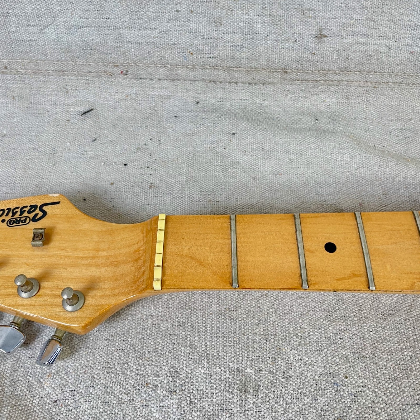 Pro Session Neck 1980s Maple Stratocaster Riverhead Sound Research RH Guitar