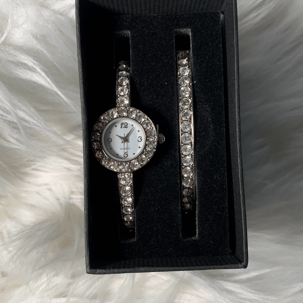 Gift watch set quartz diamonds bracelet
