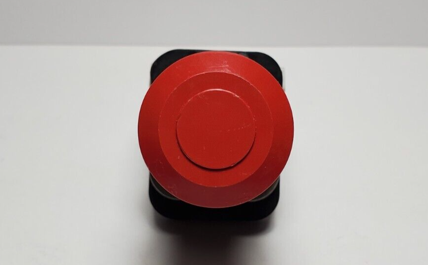 Allen-Bradley 800T-FX D4 Ser. N E-Stop Red Mushroom Head With Push-Pull