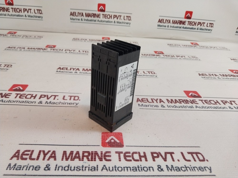 Yokogawa UT130 Temperature Controller 100-240 VAC