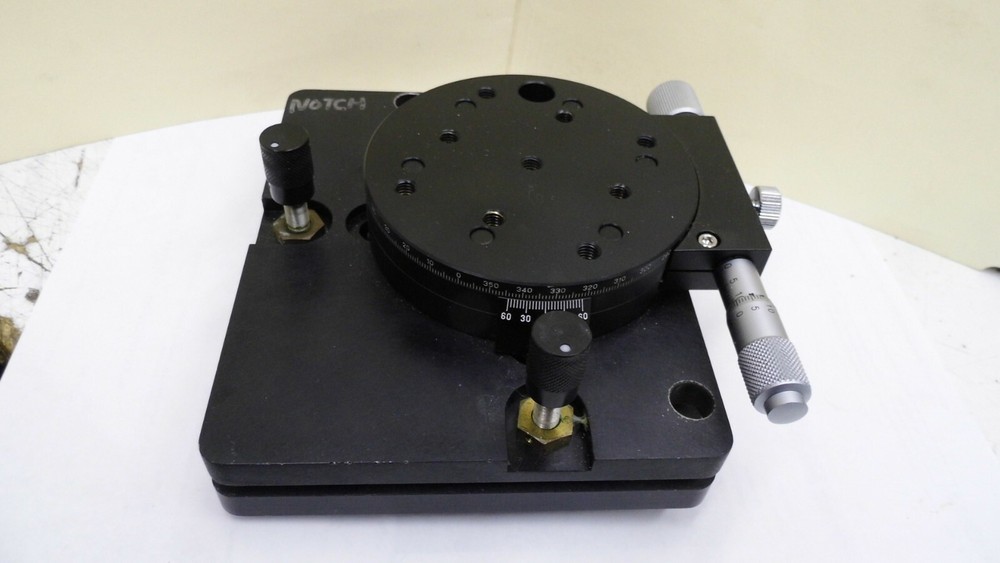 ROBOTIC SYSTEM OPTICAL ROTARY STAGE WITH LEVEL ADJUSTMENTS