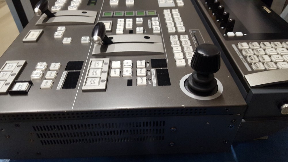 ForA Hanabi HVS1500 Console HD/SD 16 Input HD Digital Video switcher