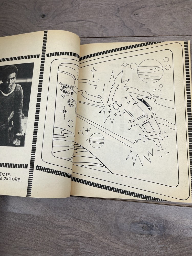 BATTLESTAR GALACTICA - ACTIVITY BOOK - 1978 Universal City Studios Some Coloring