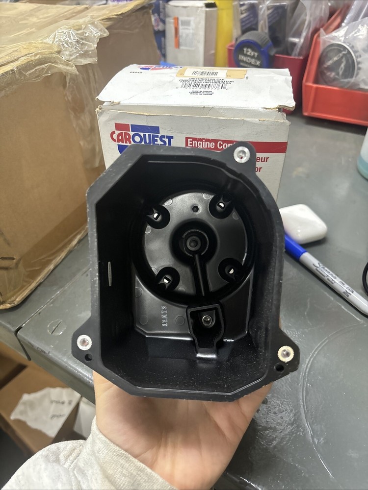 Carquest #24395, Distributor Cap