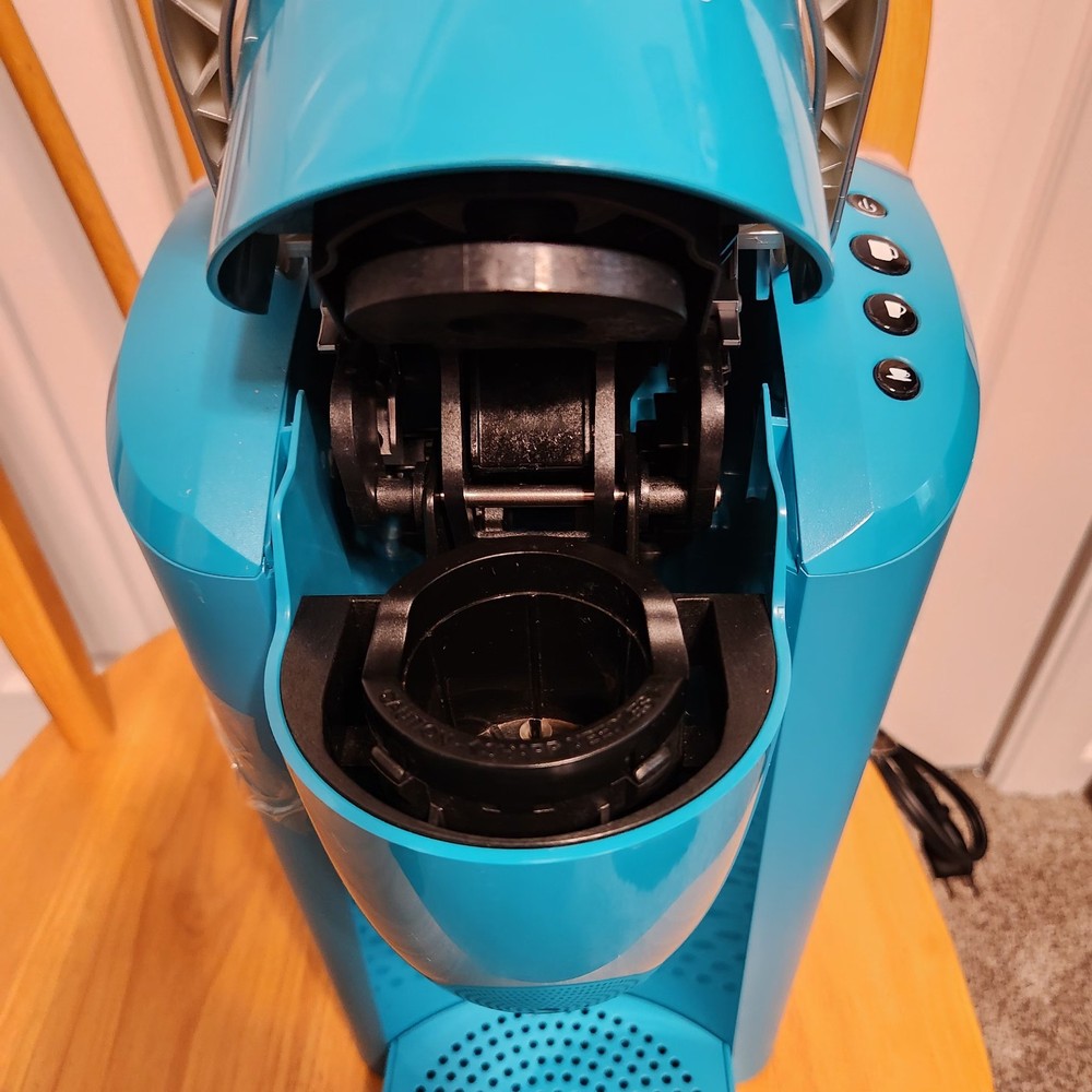 Keurig K-Compact K-35 Single Serve Coffee Maker ☕️ Turquoise