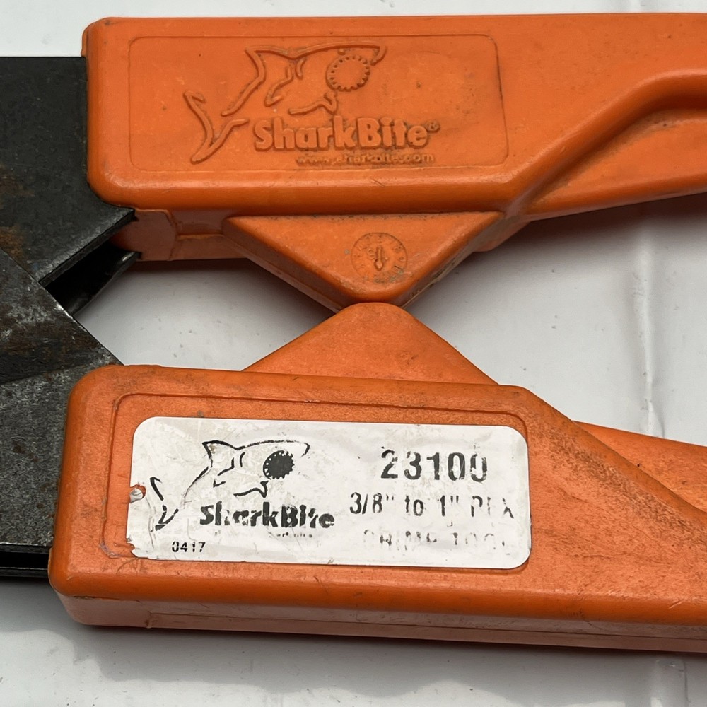 SharkBite 23100 5000 lbs Force 3/8" to 1" PEX Crimp Ring Tool Only
