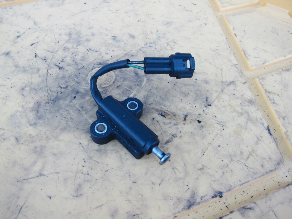 2005 Suzuki Boulevard C50 OEM KICKSTAND SIDE KICK STAND SENSOR