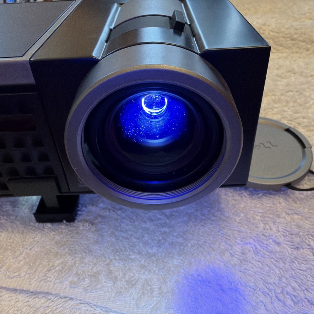 Dell M410HD Projector w/ Remote Control, Cables, & Carrying Case